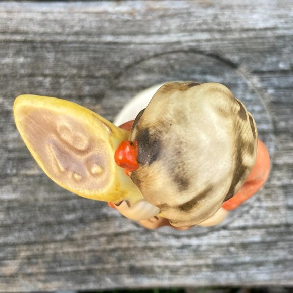 💯 Authentic Goebel Vintage Hummel "A Sweet Offering" Figurine #144-Hummel Club - Picture 7 of 11